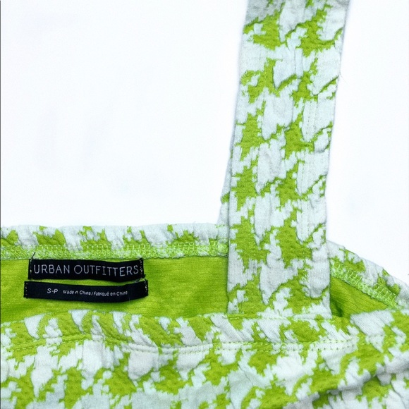 Green houndstooth tank - Picture 3 of 3
